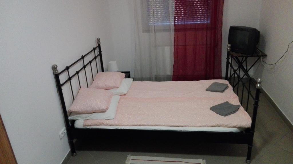 M0 Lakihegy Horgony U 10 Motel Szigetszentmiklos Ngoại thất bức ảnh